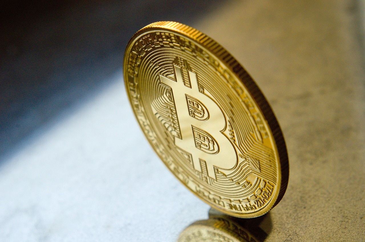 AI概念币ACT、IP 同步暴跌20% 又迅速反弹！诡异的币价走势引热议